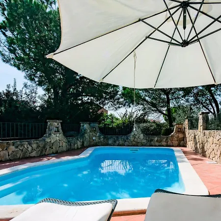 Prestigiosa Con Piscina A Due Passi Dal Mare